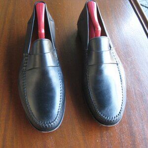 Santoni Black Slip on Loafers Size 8D with shoe trees!